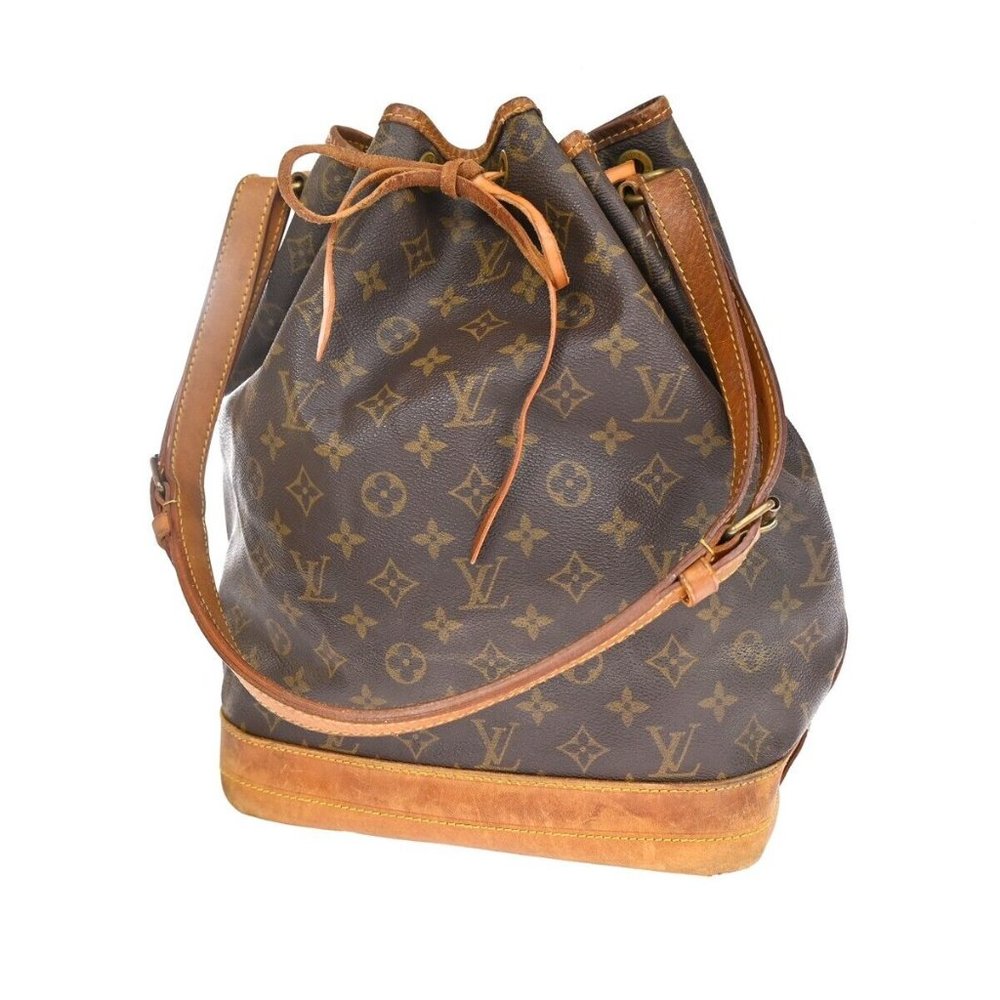 LOUIS VUITTON Noe GM Drawstring Shoulder Bag Monogram Leather BN M42224 36KA007